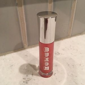 Buxom full bodied lip gloss